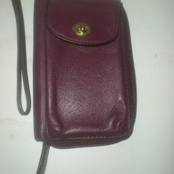 COACH Brand  Clutch Wallet Wristlet  Maroon  Leather  Cell Phone Case - Picture 1 of 4